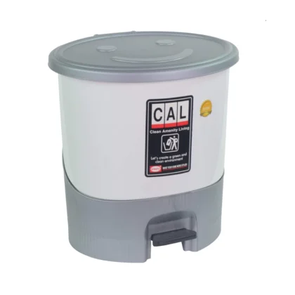 Tempat sampah injak oval 15liter 715 Chubby Shinpo (32,3 x 28,8 x 34 CM)